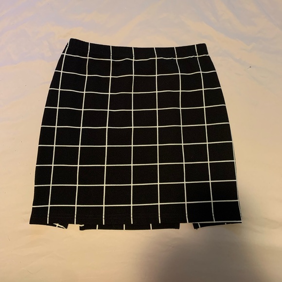 Shein Skirt - Picture 3 of 4